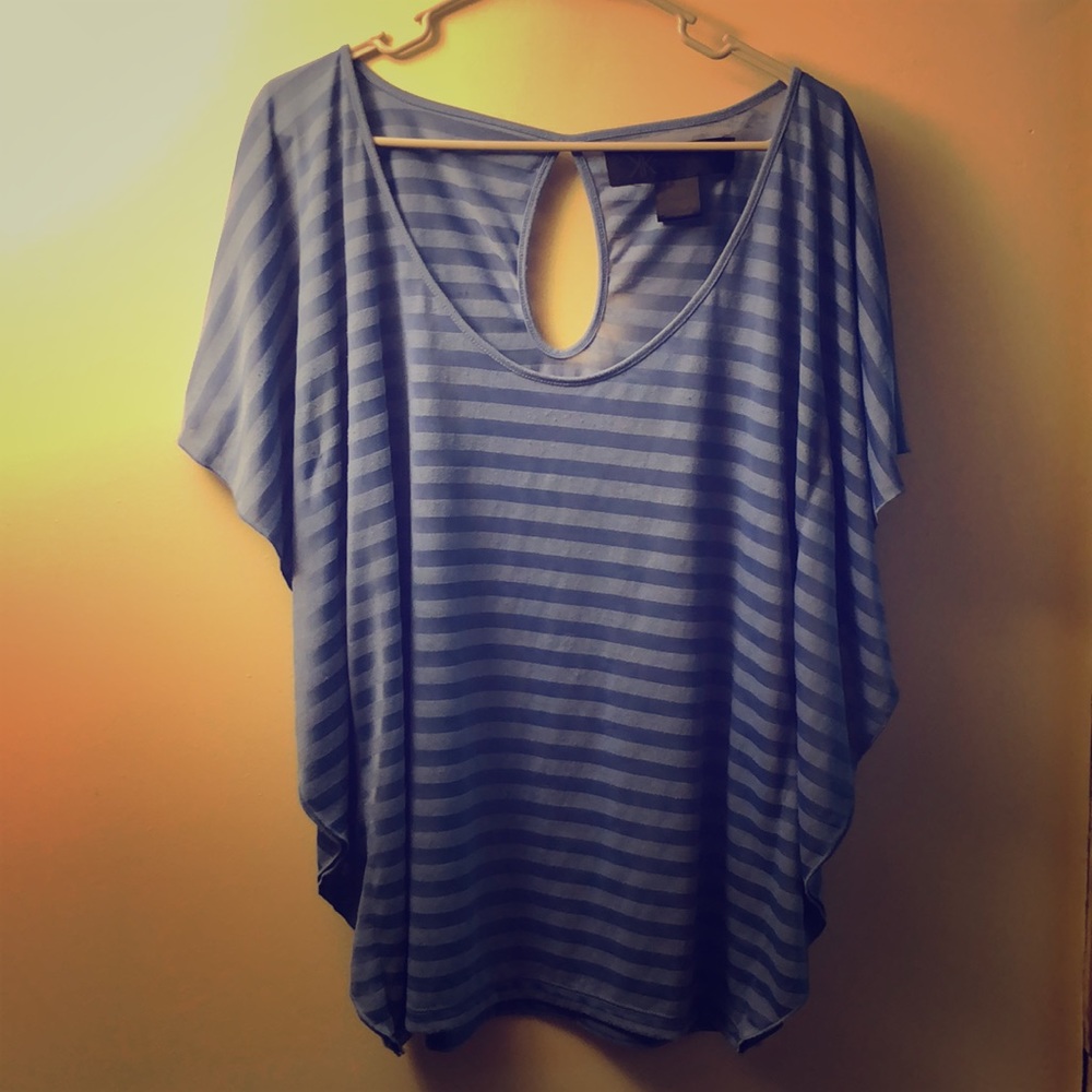 Blue Kardashian top